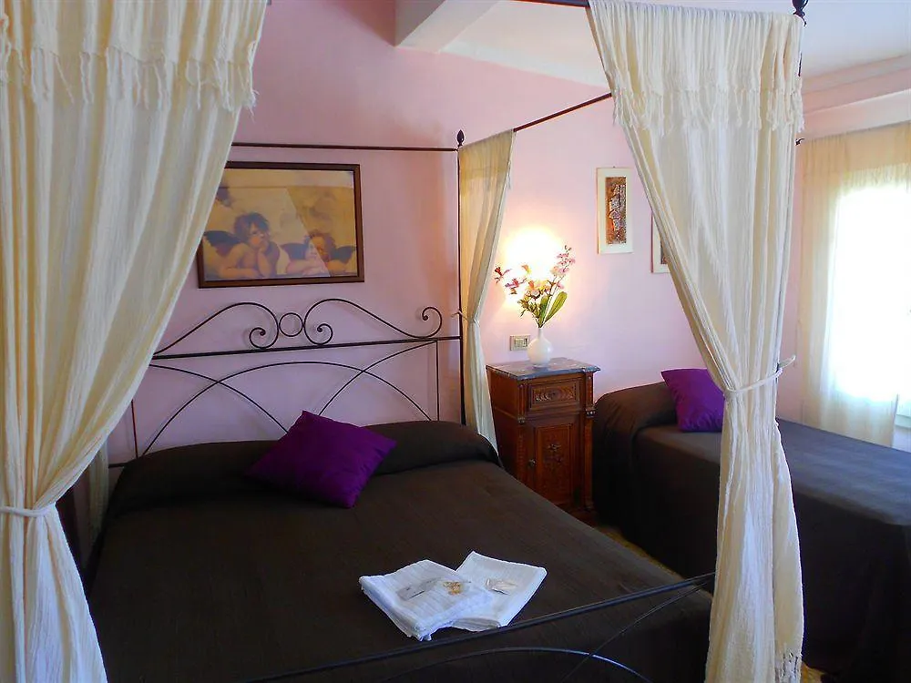 Relais Sampaoli Bed & Breakfast Florence
